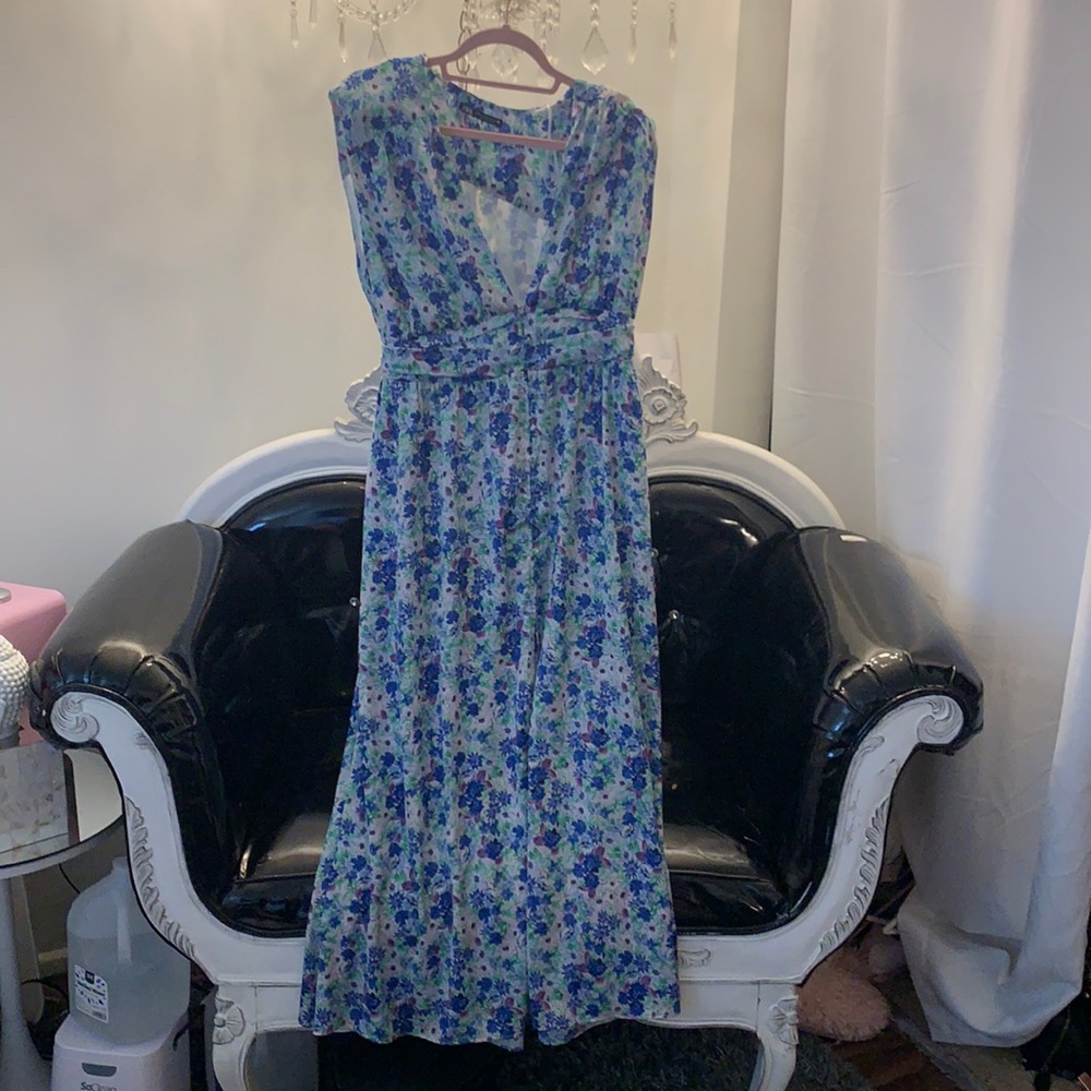 Zara deep v deliciousness